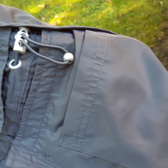 Frank and Oak  Mile End women's raincoat. - Picture 4 of 8